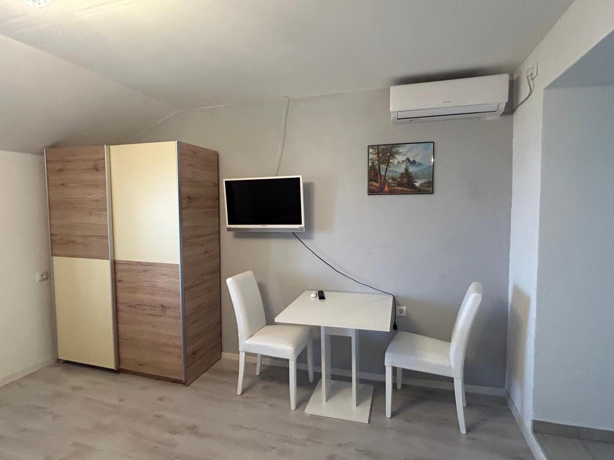 Apartments Spalj 1 I 2 Senj  Buitenkant foto